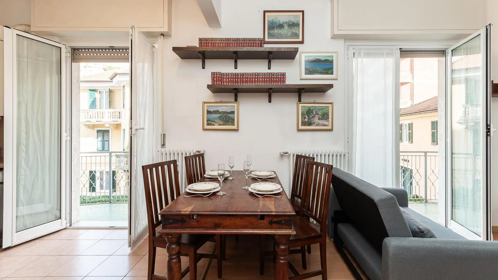 Relax And Comfort With Spacious Terrace In Rapallo